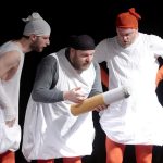 Štítek si z Prachatic odvezl Žernováček a Štít písecké divadlo Pod čarou