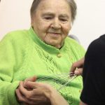 Seniorům u Mistra Křišťana v Prachaticích pomáhala muzikoterapie