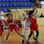 V suchém triku! Mladší žákyně rozdrtily Chomutov 86:44