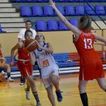 V suchém triku! Mladší žákyně rozdrtily Chomutov 86:44