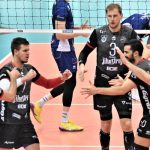 Jihostroj po hladké sérii postoupil do semifinále extraligy