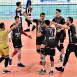 Jihostroj po hladké sérii postoupil do semifinále extraligy