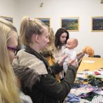 Šijeme a vyšíváme, druhý život látkám dáme s prachatickou radnicí