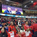 Rekordní výprask ve Wembley, zahalený Big Ben a stovky tisíc Londýňanů protestujících proti Brexitu