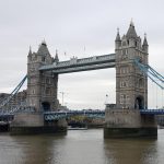 Rekordní výprask ve Wembley, zahalený Big Ben a stovky tisíc Londýňanů protestujících proti Brexitu