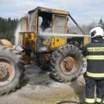 Milevští hasiči likvidovali požár lesního traktoru u Vůsí