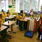 Reportáž z návratu Zlaté Ámosky do školy v šumavském Vacově