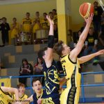 Ve švech praskající sršní peklo vidělo postup devatenáctky do semifinále
