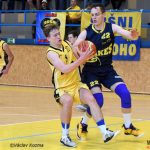 Ve švech praskající sršní peklo vidělo postup devatenáctky do semifinále