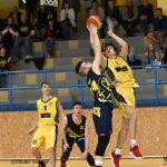 Ve švech praskající sršní peklo vidělo postup devatenáctky do semifinále