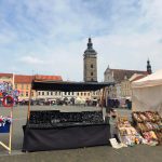 Na českobudějovickém náměstí začaly jarní trhy s historickým kolotočem