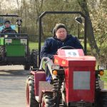 V Boudách burácely traktory. Jezdec Dakaru Martin Macík rozdával úsměvy a podpisy