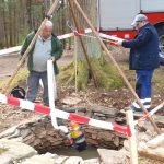 Archeologové se podívali do studny v památníku Jana Žižky z Trocnova