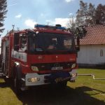 Velký požár střechy v Kostelci nad Vltavou likvidovalo osm jednotek hasičů