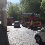 Z píseckého divadla hasiči cvičně evakuovali přibližně sto dětí