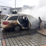 Nedělní požár zničil v Plané nad Lužnicí Mercedes