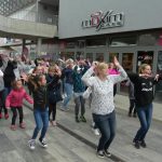 Ve Strakonicích se i přes nepřízeň počasí tančilo, v Blatné byla akce zrušena