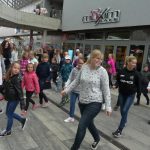 Ve Strakonicích se i přes nepřízeň počasí tančilo, v Blatné byla akce zrušena
