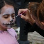 Čarodějnice a Rybníkáři rozpohybovali prachatické Velké náměstí