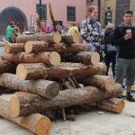 Čarodějnice a Rybníkáři rozpohybovali prachatické Velké náměstí