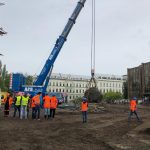 Balvan před českobudějovickou knihovnou po 45 letech změnil místo