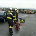 Ani vytrvalý déšť lidi neodradil. Za vojáky přišli