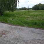 Jednašedesátiletý muž si jel téměř půl kilometru po louce pro smrt