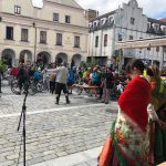 Cyklisté v Třeboni společně šlápli do pedálů, za krásou jihočeských blat se jich vydaly dvě stovky