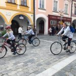 Cyklisté v Třeboni společně šlápli do pedálů, za krásou jihočeských blat se jich vydaly dvě stovky