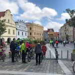Cyklisté v Třeboni společně šlápli do pedálů, za krásou jihočeských blat se jich vydaly dvě stovky