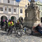 Cyklisté v Třeboni společně šlápli do pedálů, za krásou jihočeských blat se jich vydaly dvě stovky