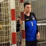 Jan Řehtačka Zborník zahrnul házenkářky květinami