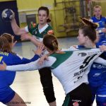 Jan Řehtačka Zborník zahrnul házenkářky květinami