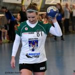 Jan Řehtačka Zborník zahrnul házenkářky květinami