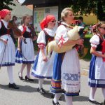 Počasí přálo, folkloru v Kovářově patřila náves