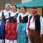 Počasí přálo, folkloru v Kovářově patřila náves