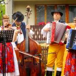 Počasí přálo, folkloru v Kovářově patřila náves