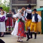 Počasí přálo, folkloru v Kovářově patřila náves