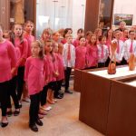 Fotografie, malby a řezbářské práce vystavují v jistebnické galerii