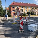 V Třeboni se propadla silnice, hlavní tah na Jindřichův Hradec je zavřený