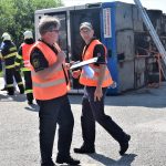 Záchranáři zasahovali u simulované nehody autobusu