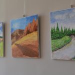 Galerii U Hrocha rozzářily výtvarné práce klientů bechyňského Domova pro seniory