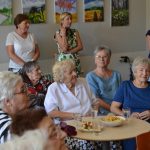 Galerii U Hrocha rozzářily výtvarné práce klientů bechyňského Domova pro seniory
