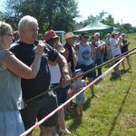 Sečení postaru. Soutěž v kosení trávy měla o bělčické pouti premiéru