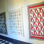 V knihovně uvidíte tvorbu patchworku a art quiltu