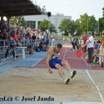 Juškovi chybělo v Táboře do Kataru 11 cm