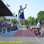 Juškovi chybělo v Táboře do Kataru 11 cm