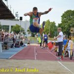 Juškovi chybělo v Táboře do Kataru 11 cm