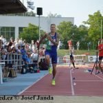 Juškovi chybělo v Táboře do Kataru 11 cm