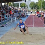 Juškovi chybělo v Táboře do Kataru 11 cm